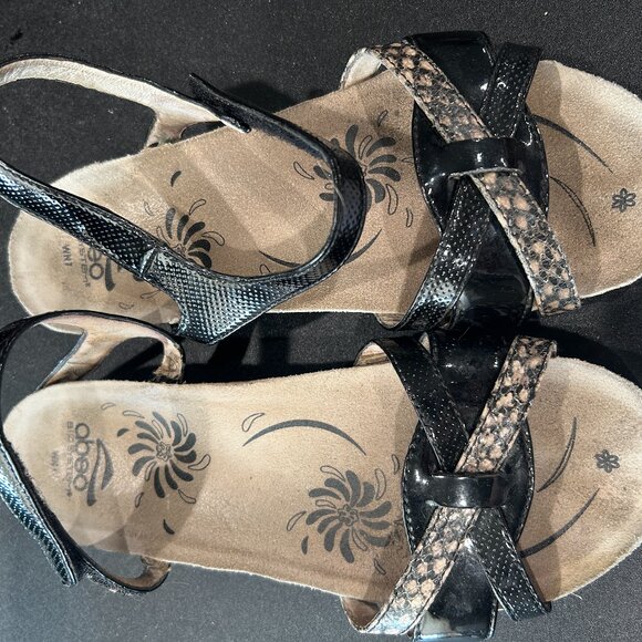 Abeo Biosystem Black/Animal Print Sandals Size 7 - Picture 1 of 5